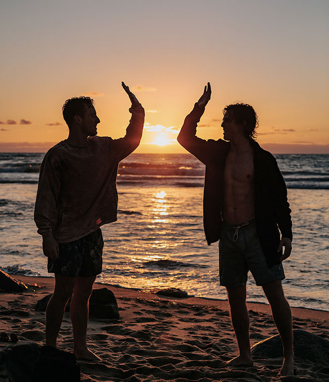 xhost-ong-hands-up